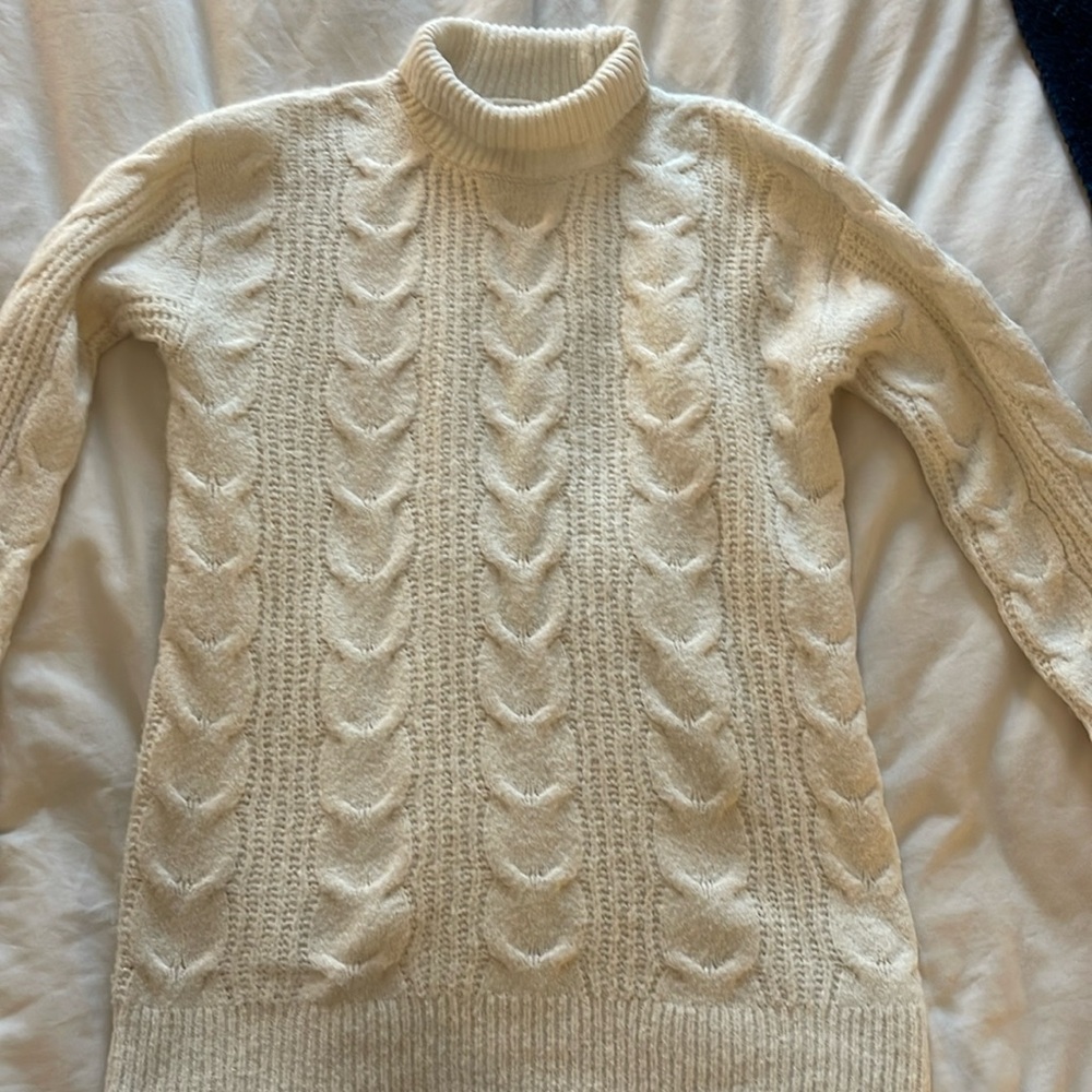 Knox Rose White Turtleneck Sweater
